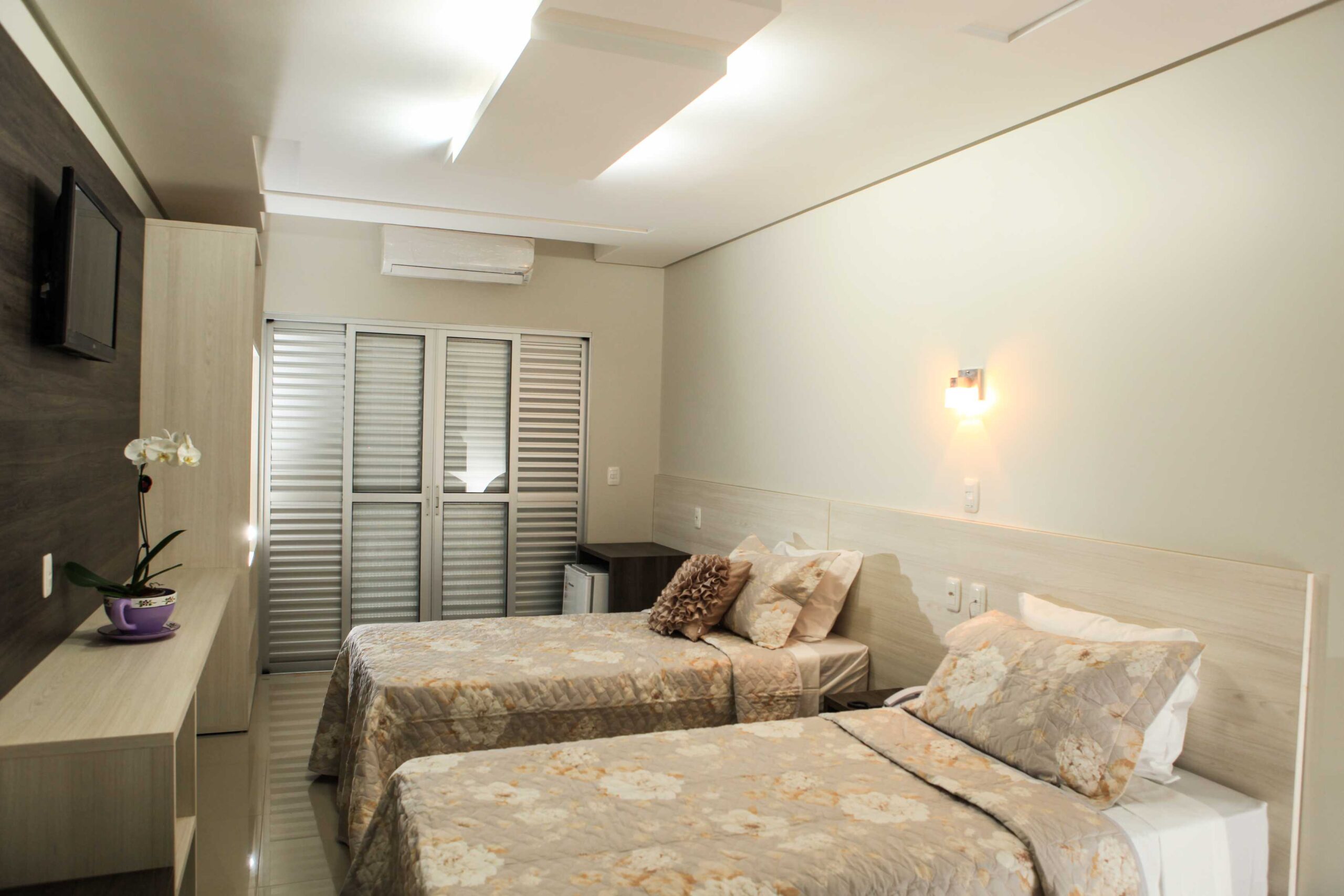 Tezla Hotel